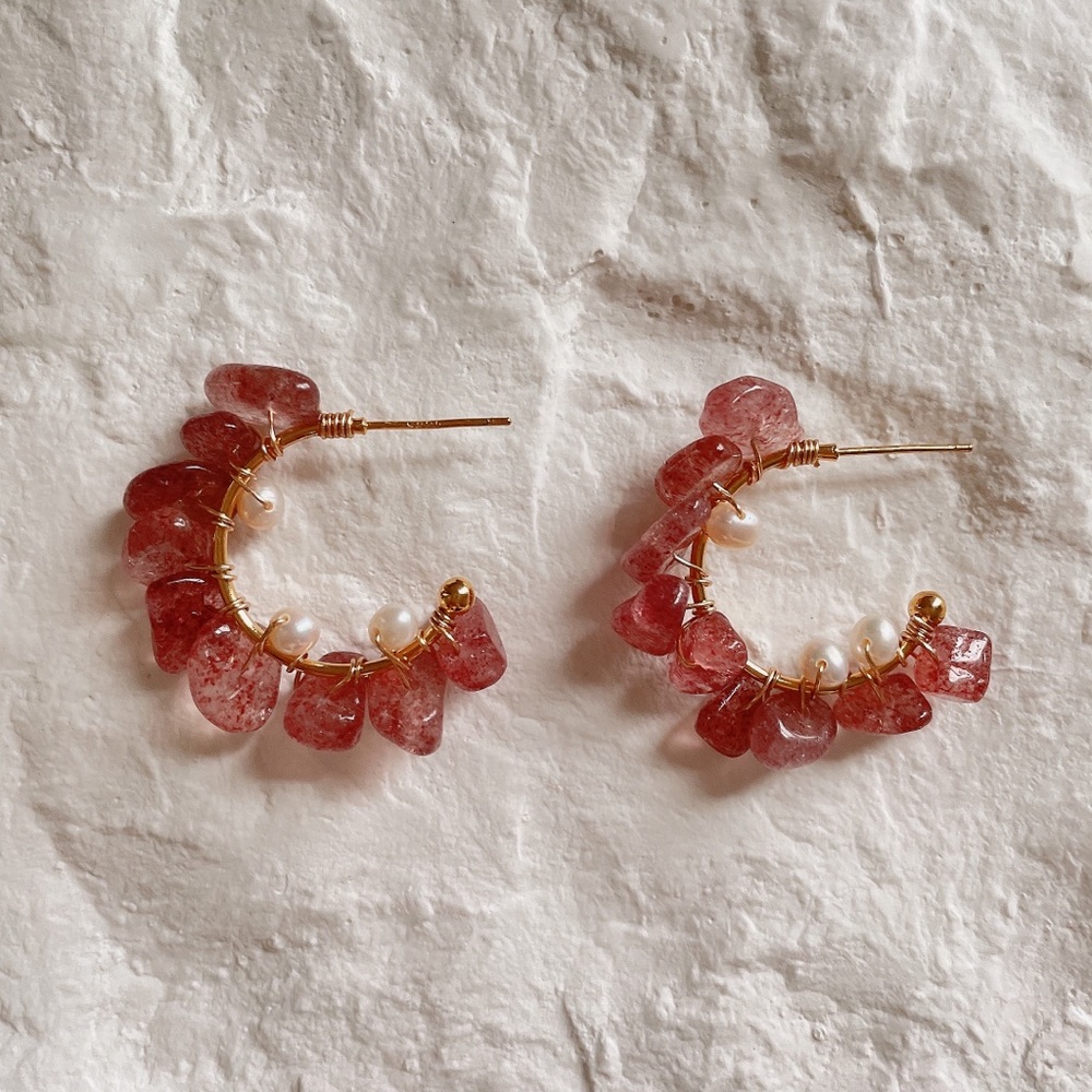 Strawberry quartz genuine pearl hoop earrings